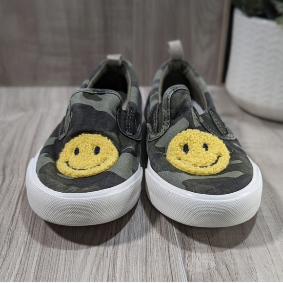 Gymboree SMILEY FACE Sneakers Girls Size 13 Camo Slip On - Picture 8 of 13